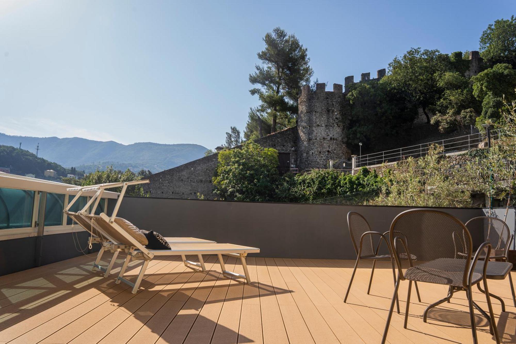 Hotel Villa Edera & La Torretta Монелья Экстерьер фото