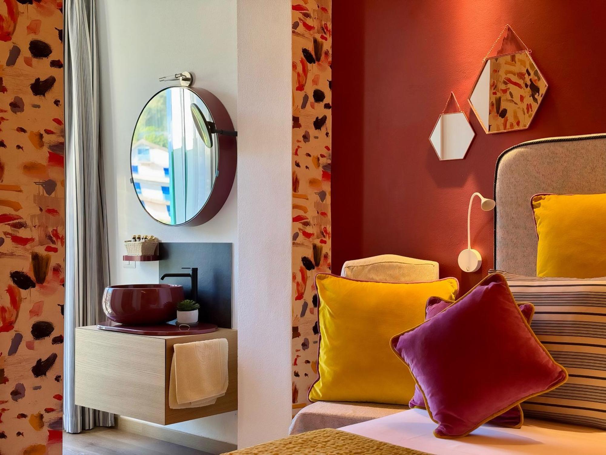 Hotel Villa Edera & La Torretta Монелья Экстерьер фото